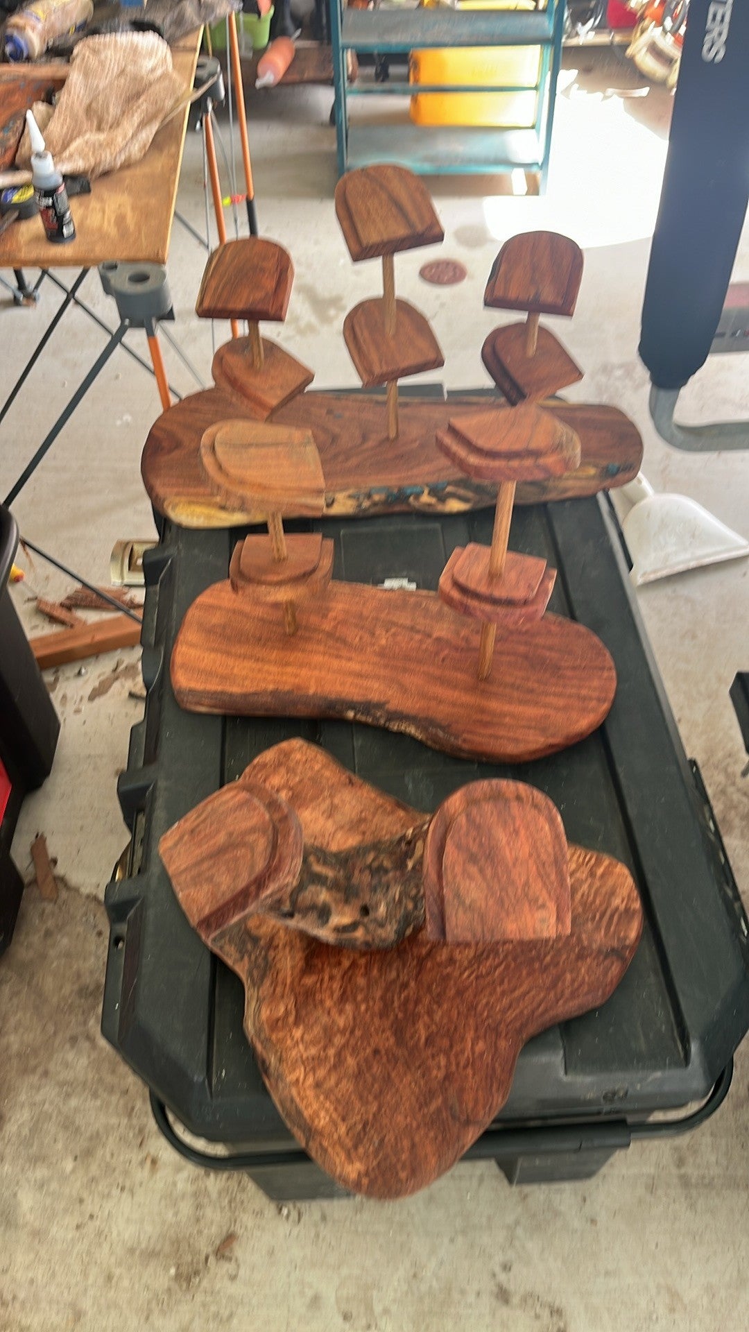 Triple Spur Stands