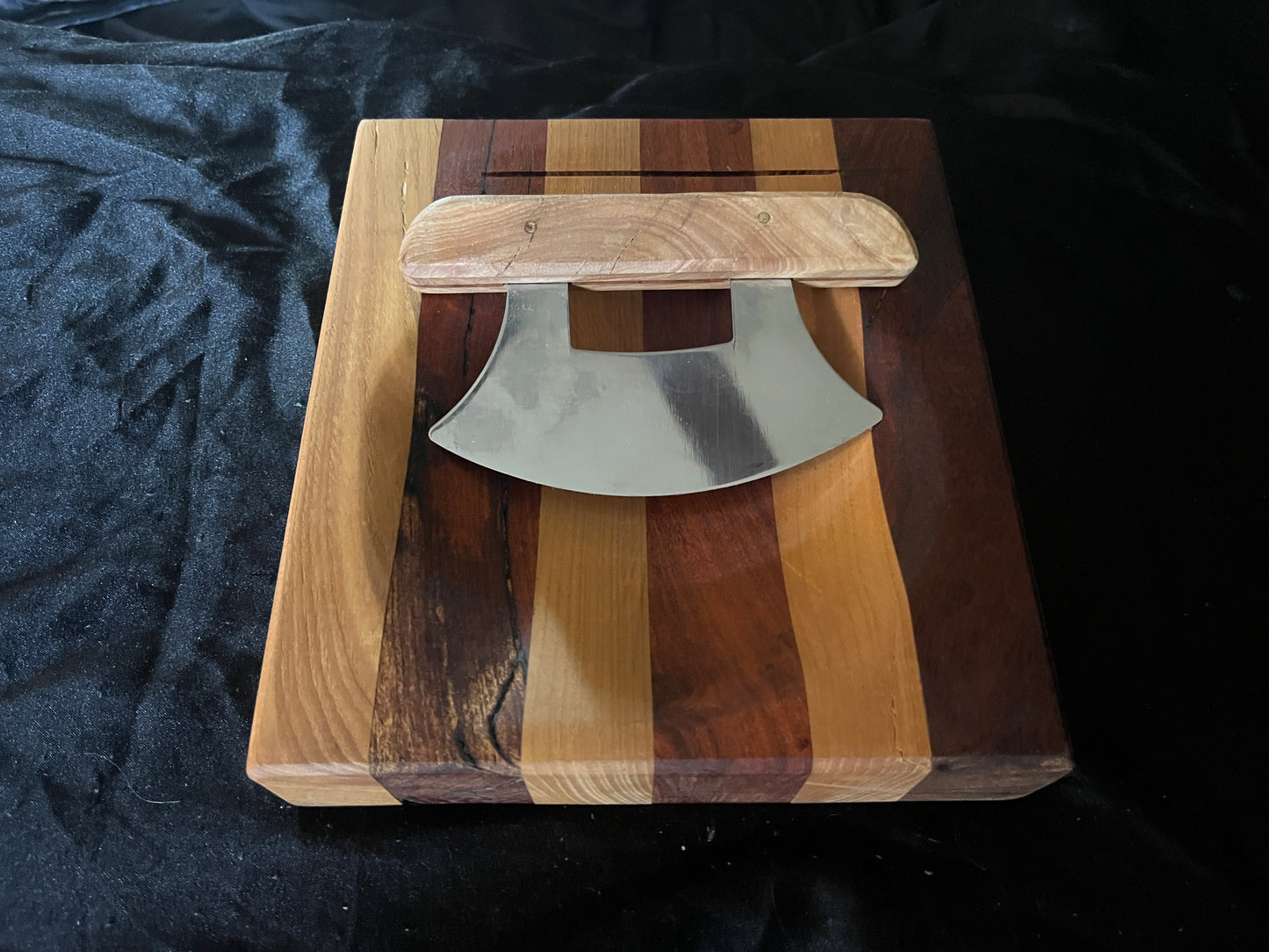Mesquite/ Pecan Ulu Bowls with Knives